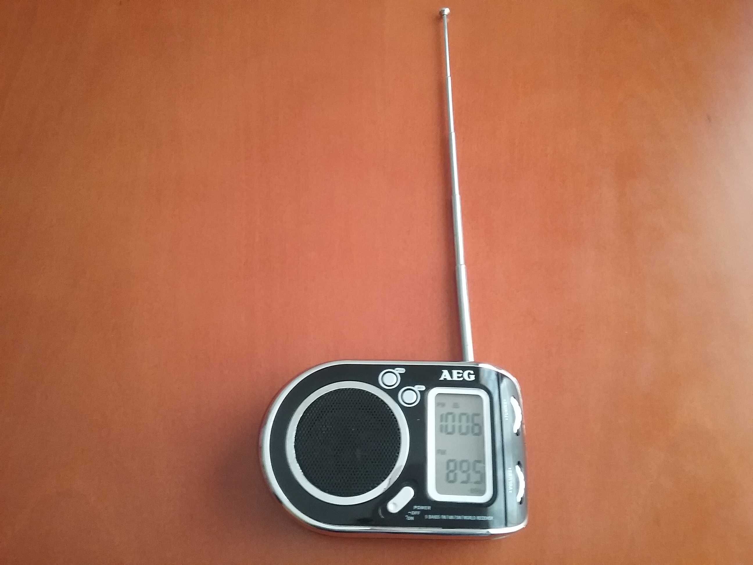 Radio de bolso AEG