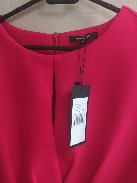 Czerwona sukienka kopertowa z greenpoint nowa z metką, 38