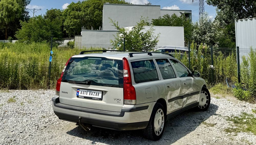 Volvo V70 2.4D * Automat * 2004 * Klima * Hak * Skóry * Zadbane