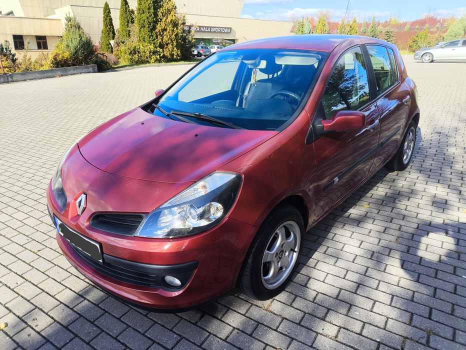 Renault Clio 1.6 Benzyna 110 koni 5 Drzwi Climatronic Alufelgi Zadbany