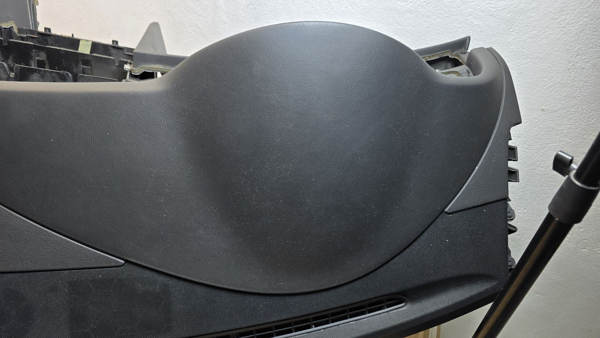 Deska kokpit pasy airbag Audi A6 C6