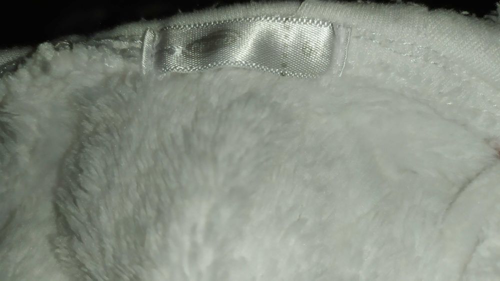 PLUSZOWY biały Kombinezon
rozmiar z metki 68