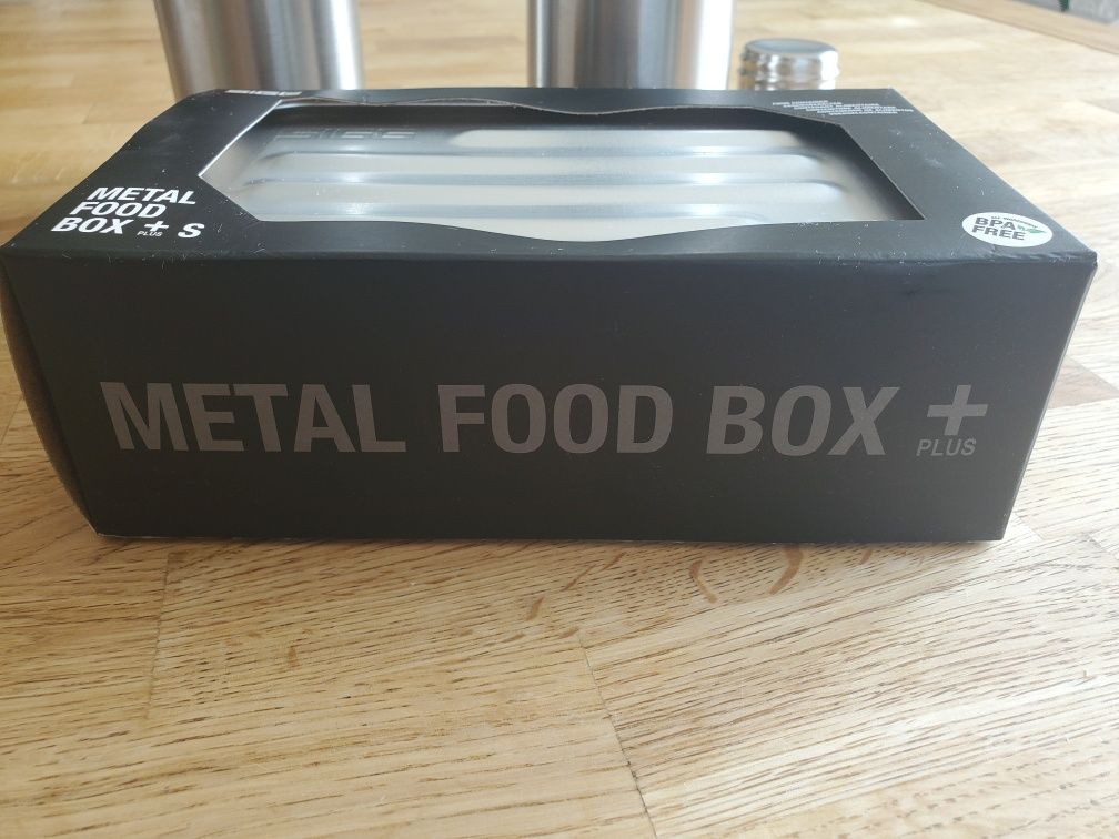 Lunch box metalowa śniadaniówka + dwie butelki bidony