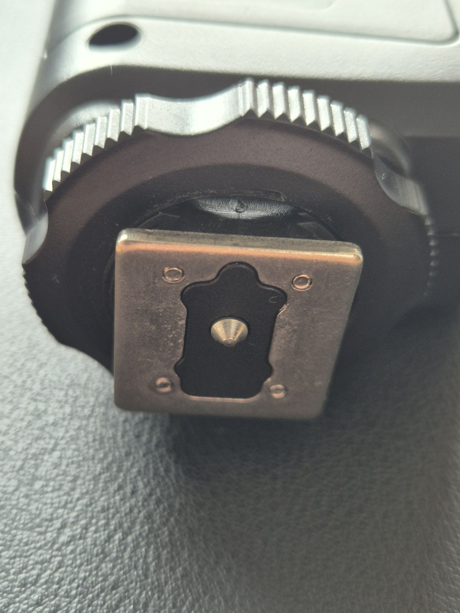 Flash Trigger Godox XT16 [ Novo ] - Universal single-Pin Hot Shoe