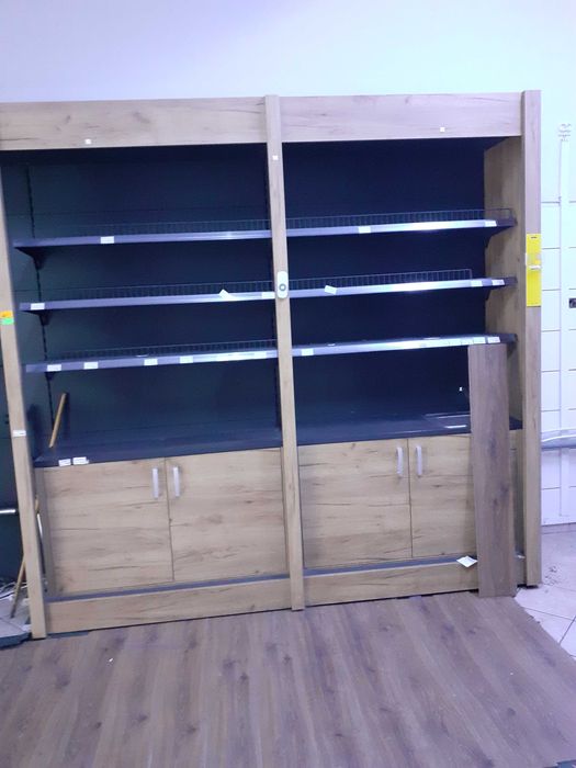 Regał sklepowy, wyposażenie sklepu