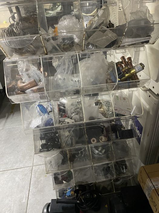 Estantaria Wurth e material refrigeracao