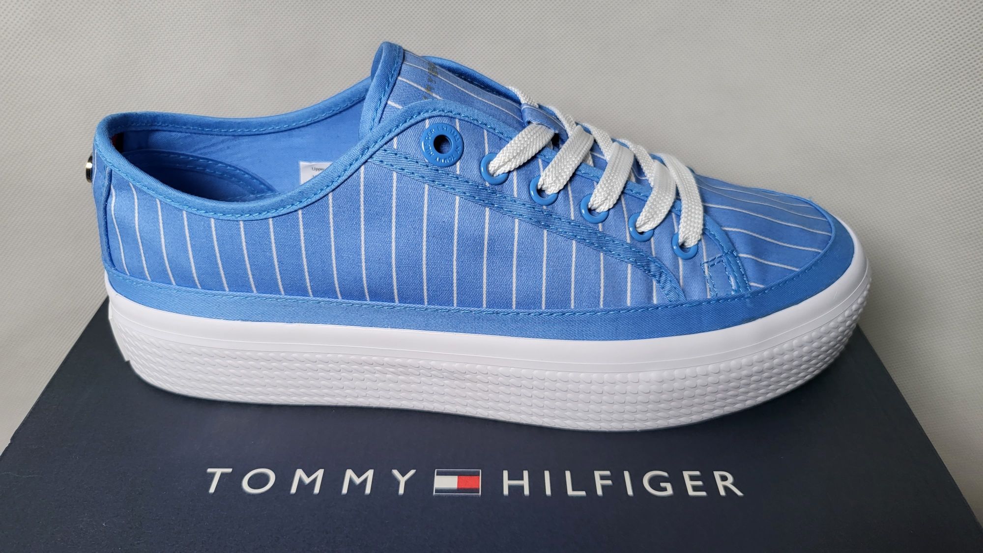 Buty Tommy Hilfiger r 41 damskie na platformie ORYGINALNE