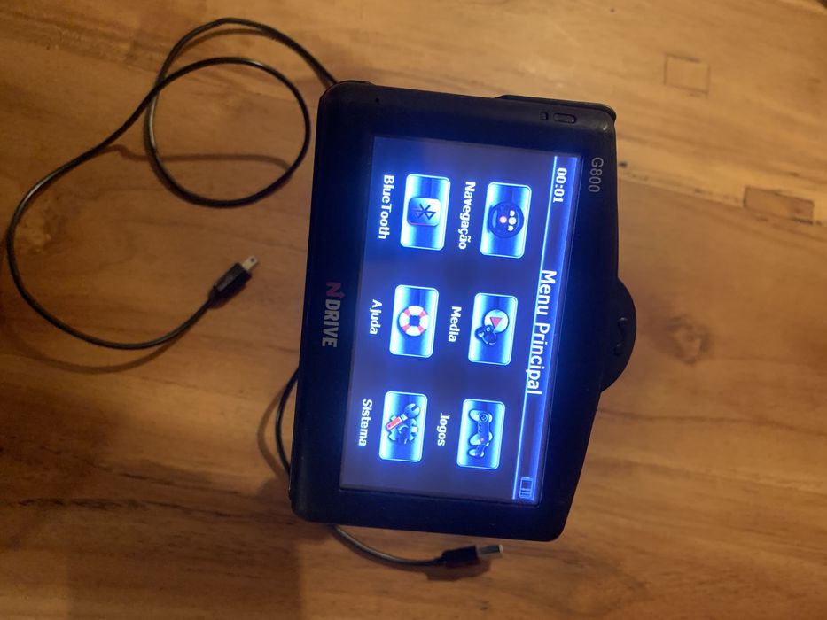 Gps como novo com muitas funcoes