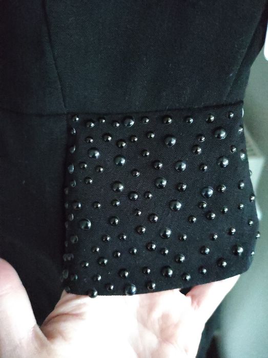 Nowa sukienka Reserved 36/S z baskinką, mała czarna elegancka