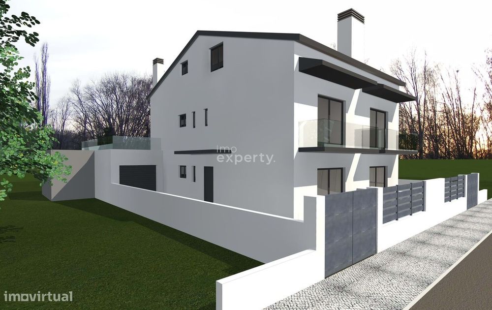 Moradia T3 com Garagem em Fernão Ferro