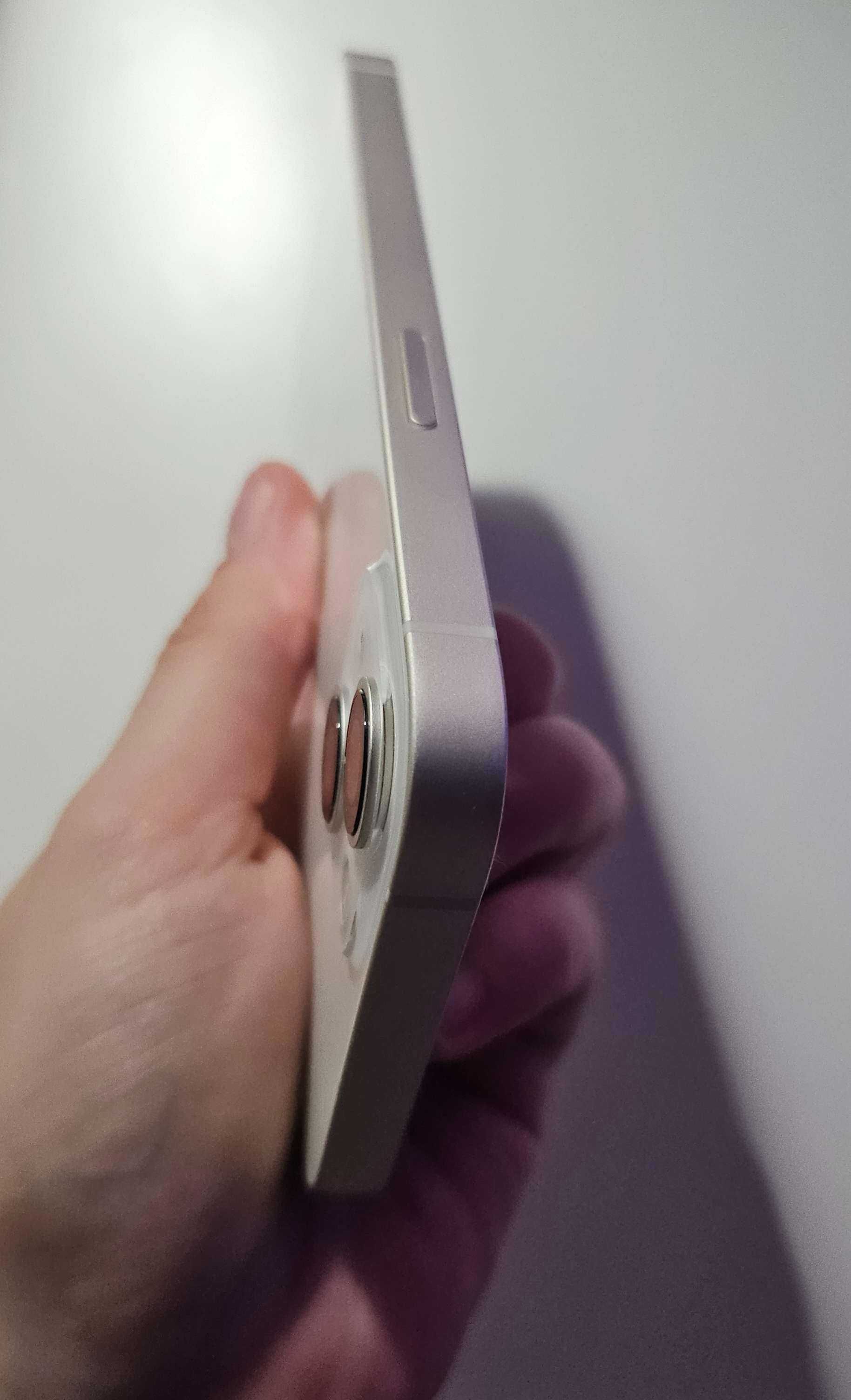 iPhone 13 128GB księżycowa poświata/biały, 4 obudowy, kabel 1,5m