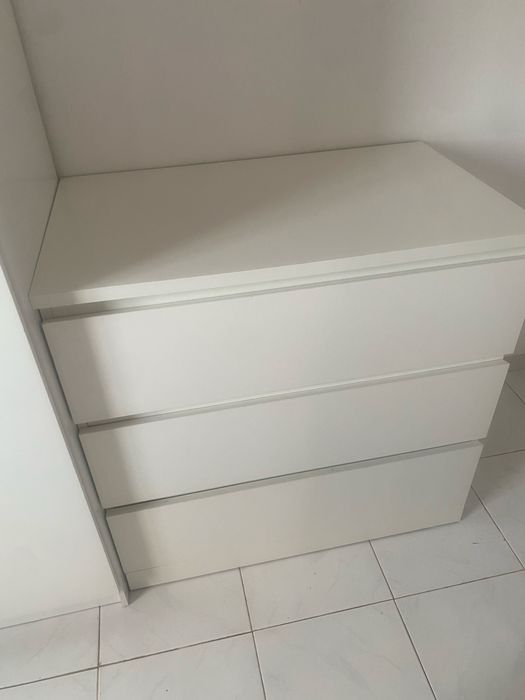 Comoda Ikea usado