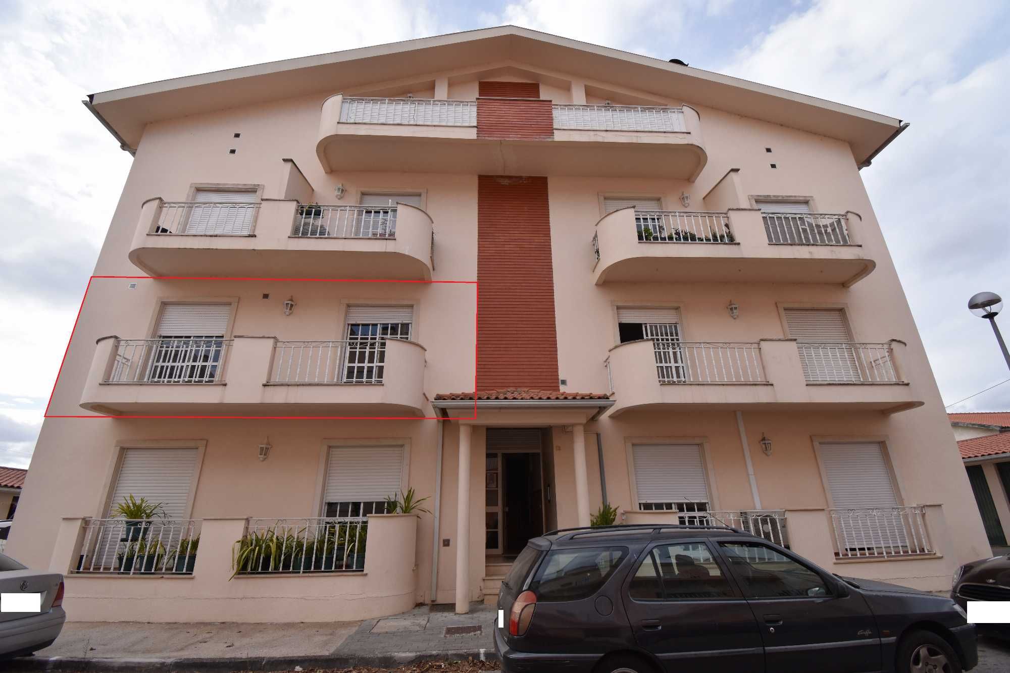 Apartamento T3 para arrendamento em Lousã