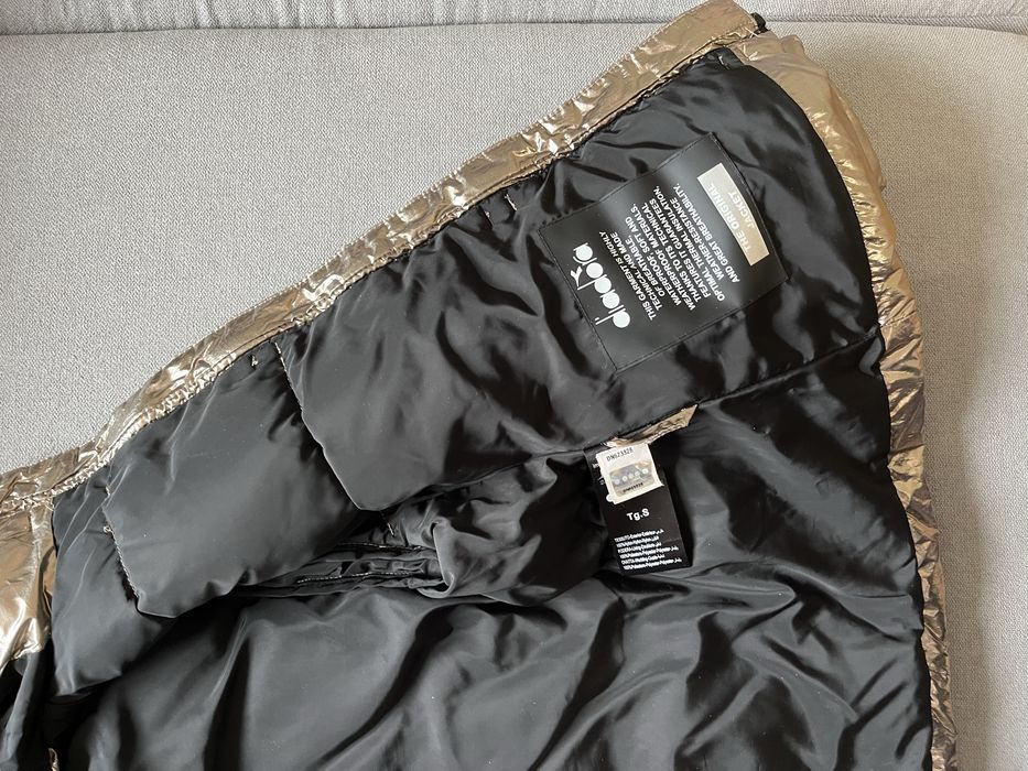 Зимова стильна фірмо куртка Diadora для дівчинки