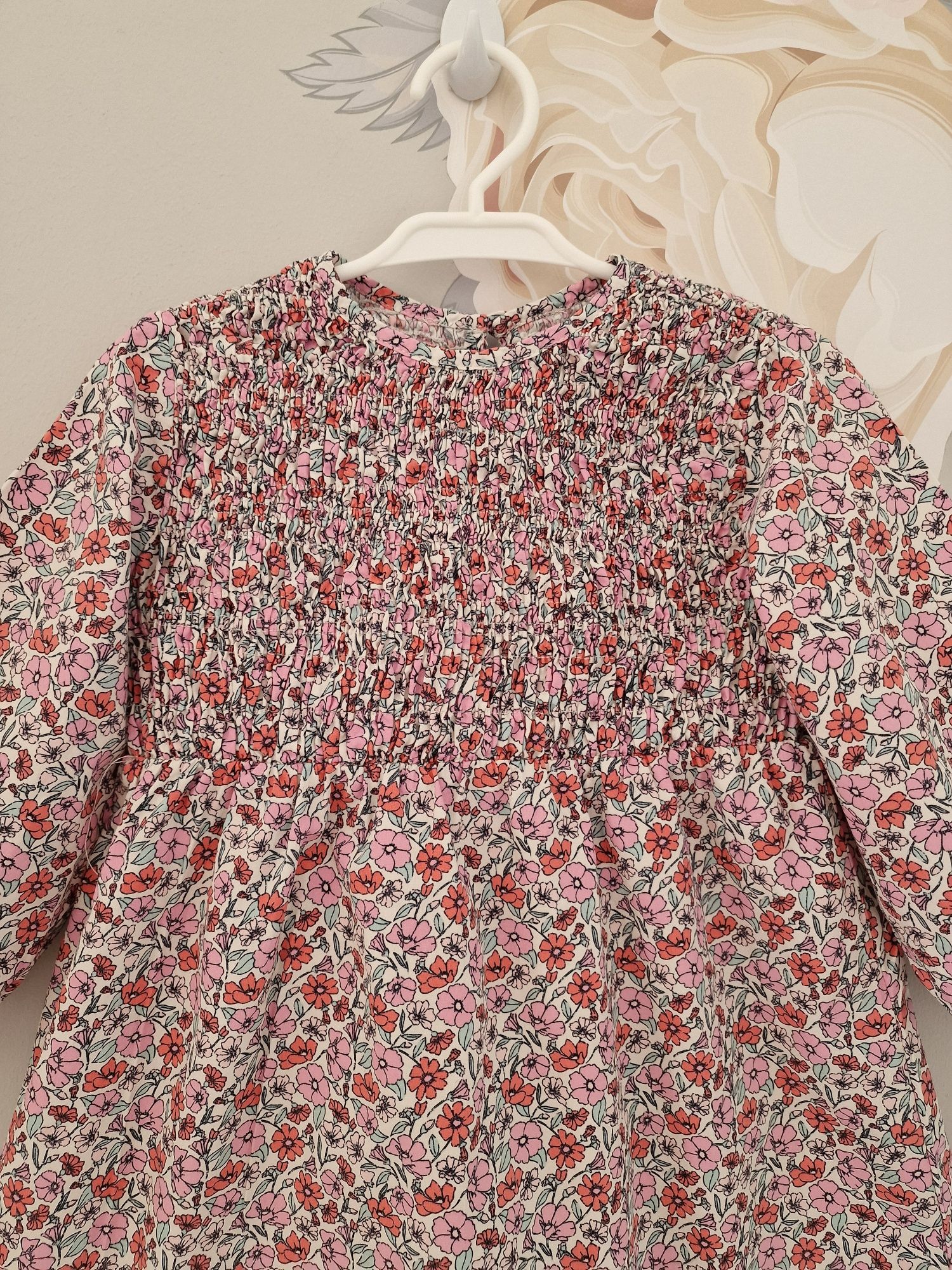 Sukienka w kwiatuszki Zara roz 98cm