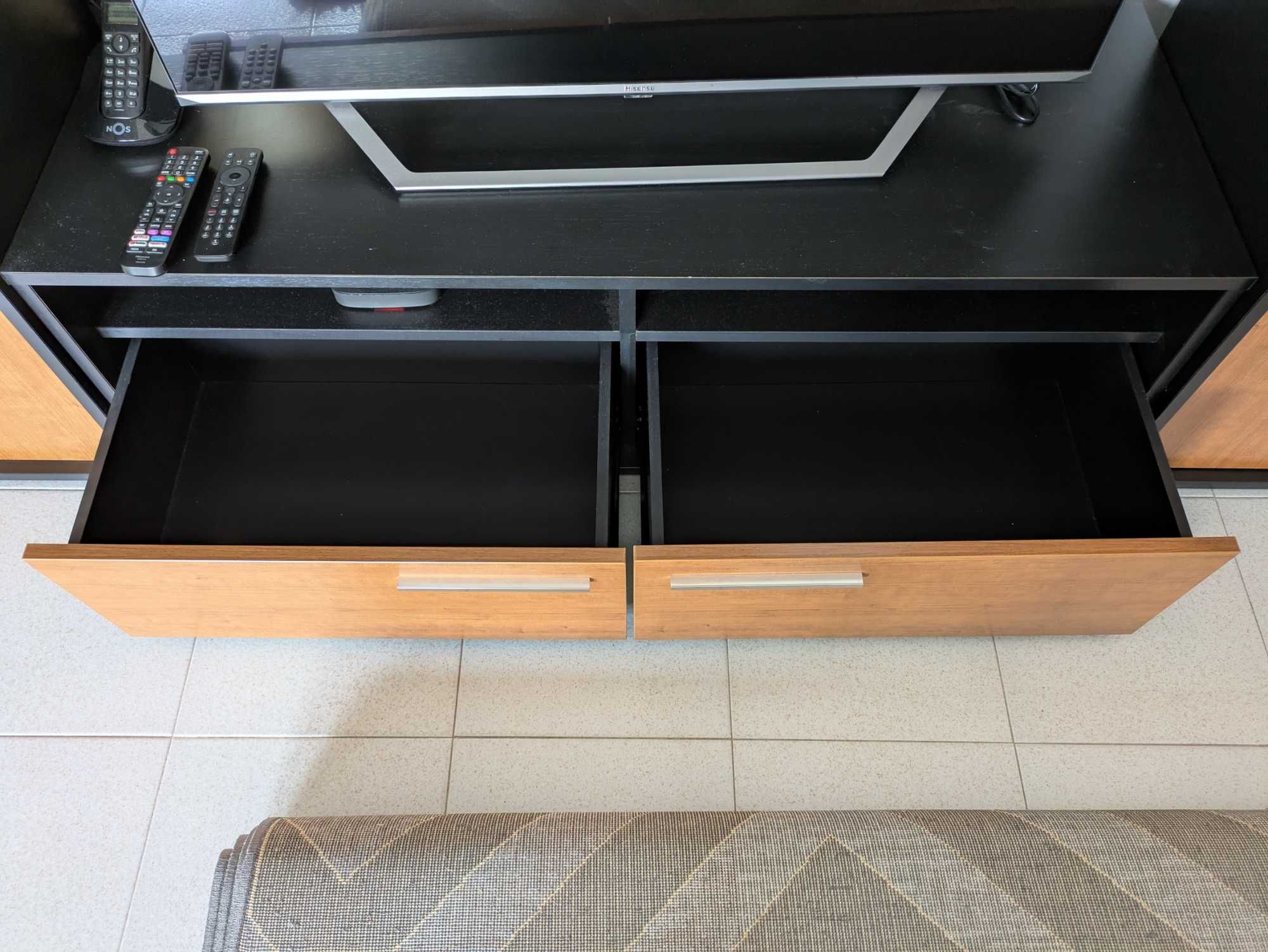 TV Móvel (também vendo o conjunto)