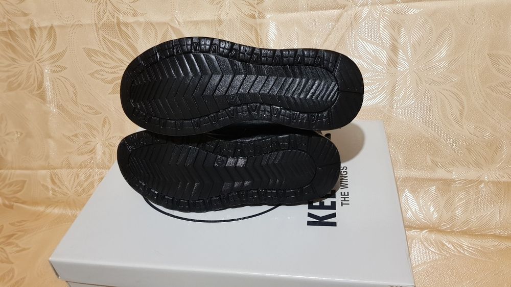 Зимние мужские ботинки размер 42