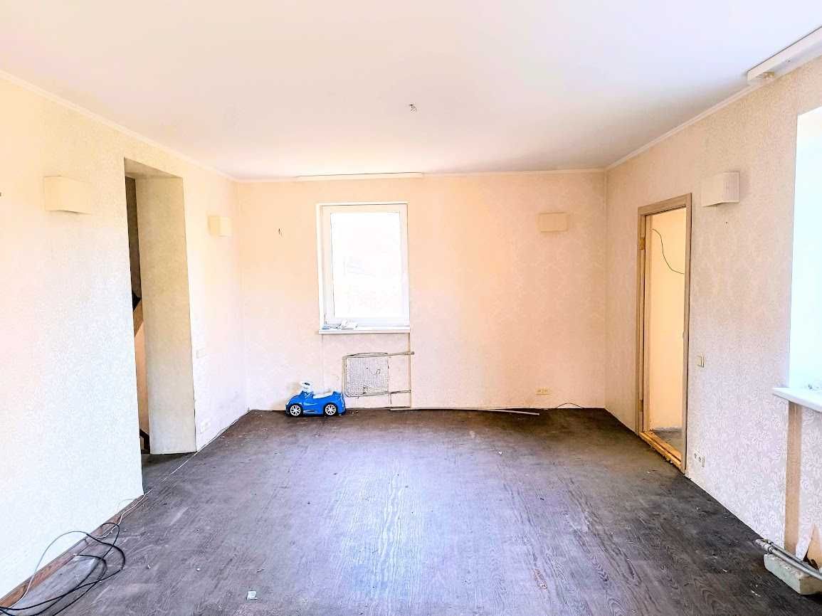 Продам шикарне домоволодіння 345 м2 на В.Данилівці майже даром 188$/м2
