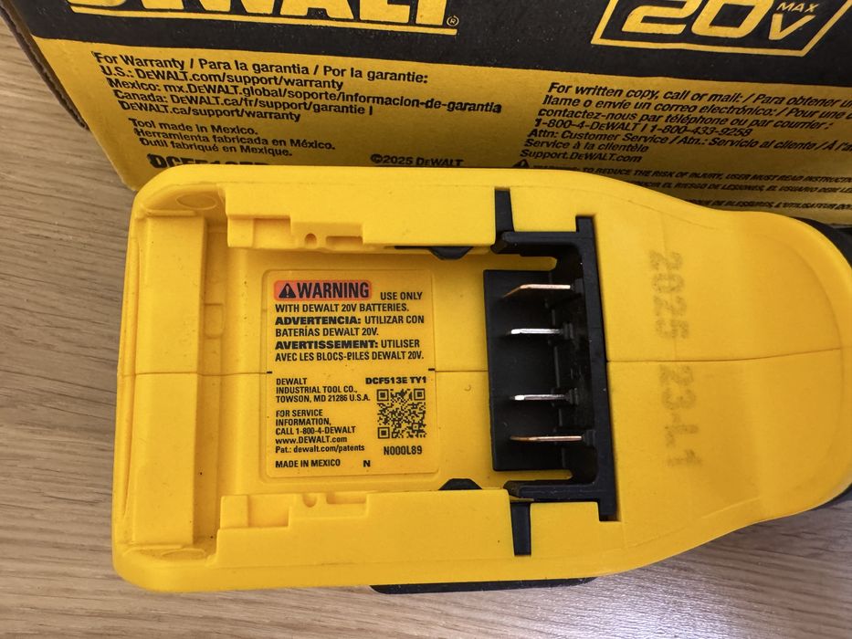 DeWALT DCF513 20V Безщітковий кутовий гайковерт тріскачка 3/8"