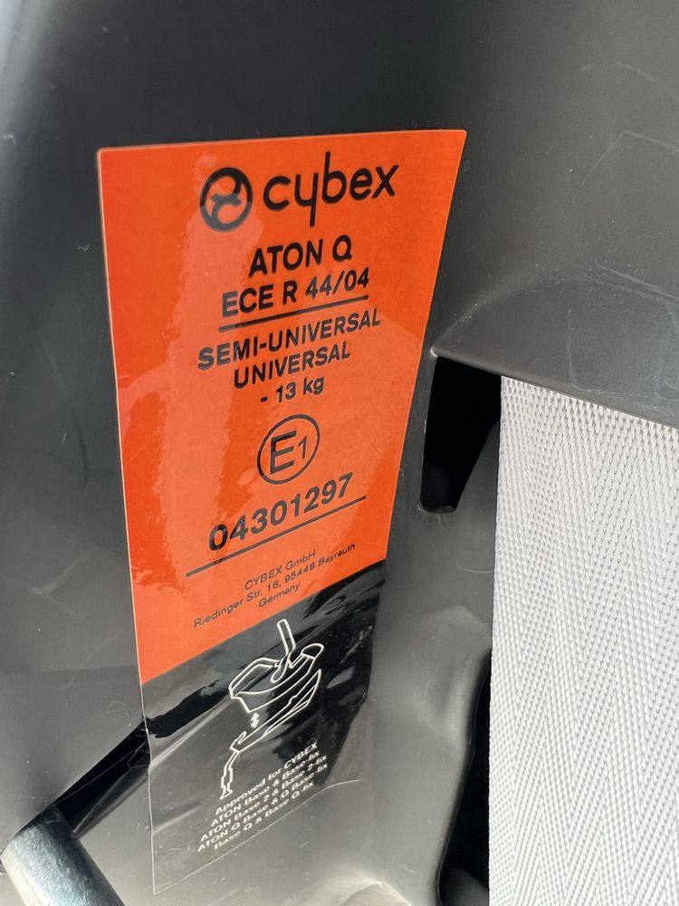 Автокрісло Cybex Aton Q Platinum