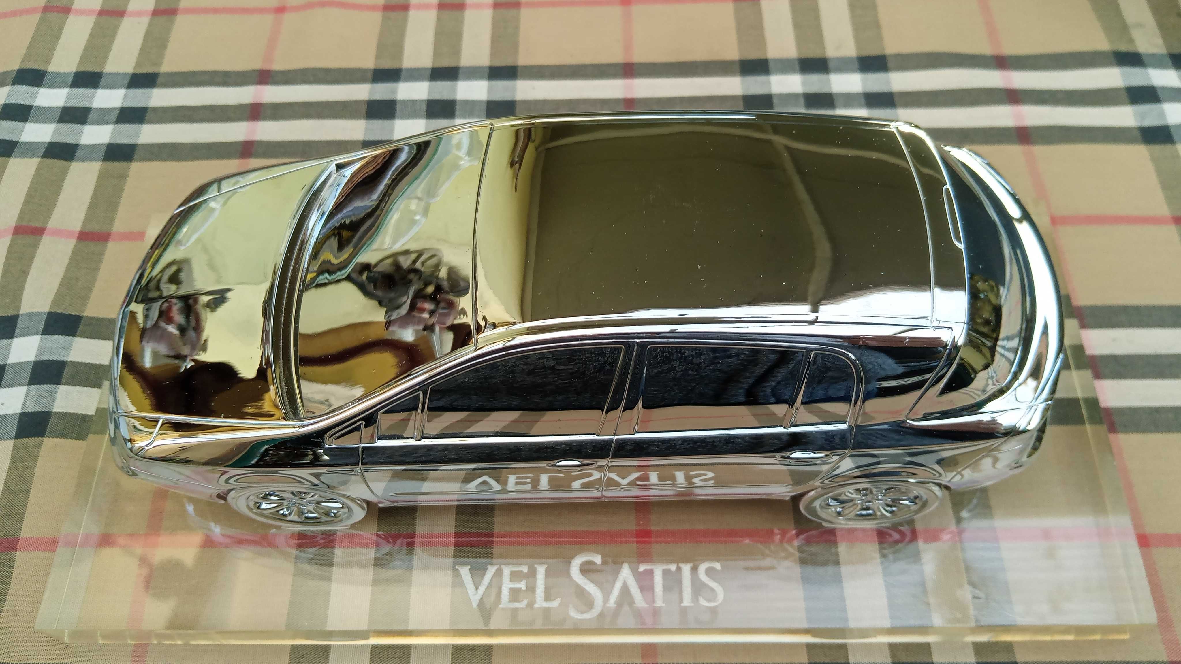 Renault Velsatis 1/21 - Norev