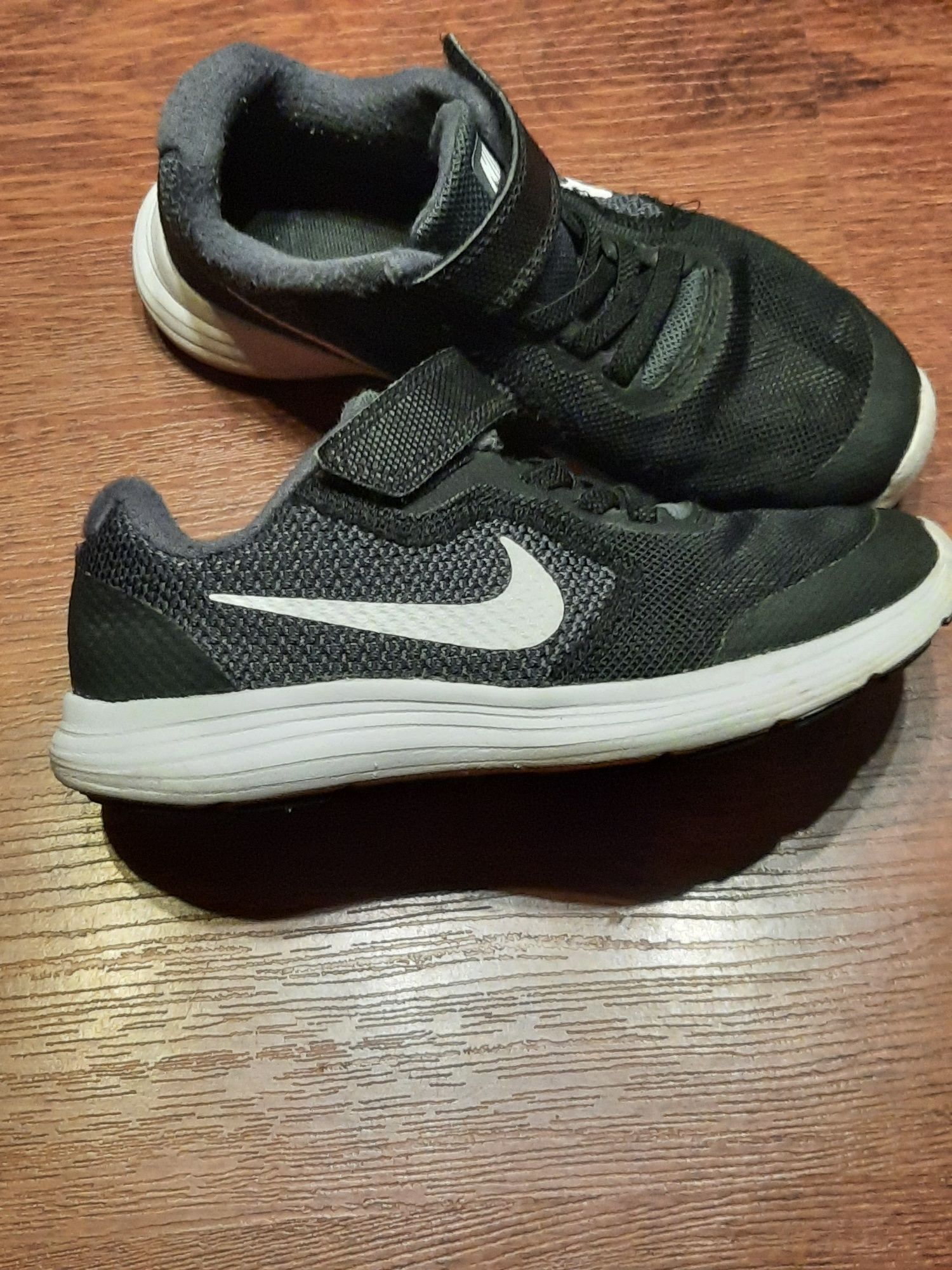 Кроссовки Nike 28.5 рр