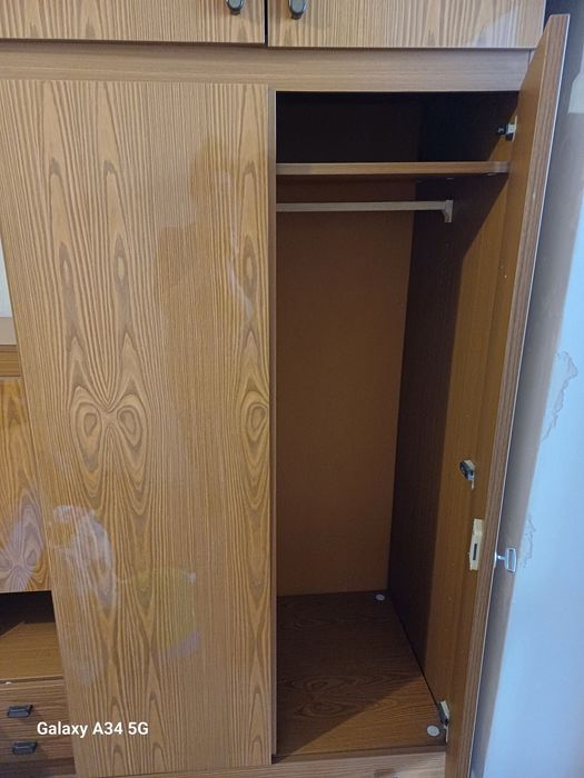 Шафа на 90×240 см.