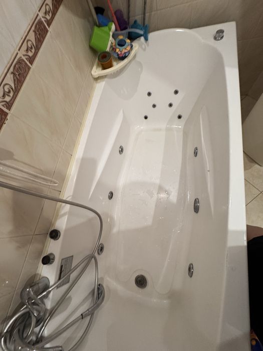 Ванна джакузі акрилова дешево