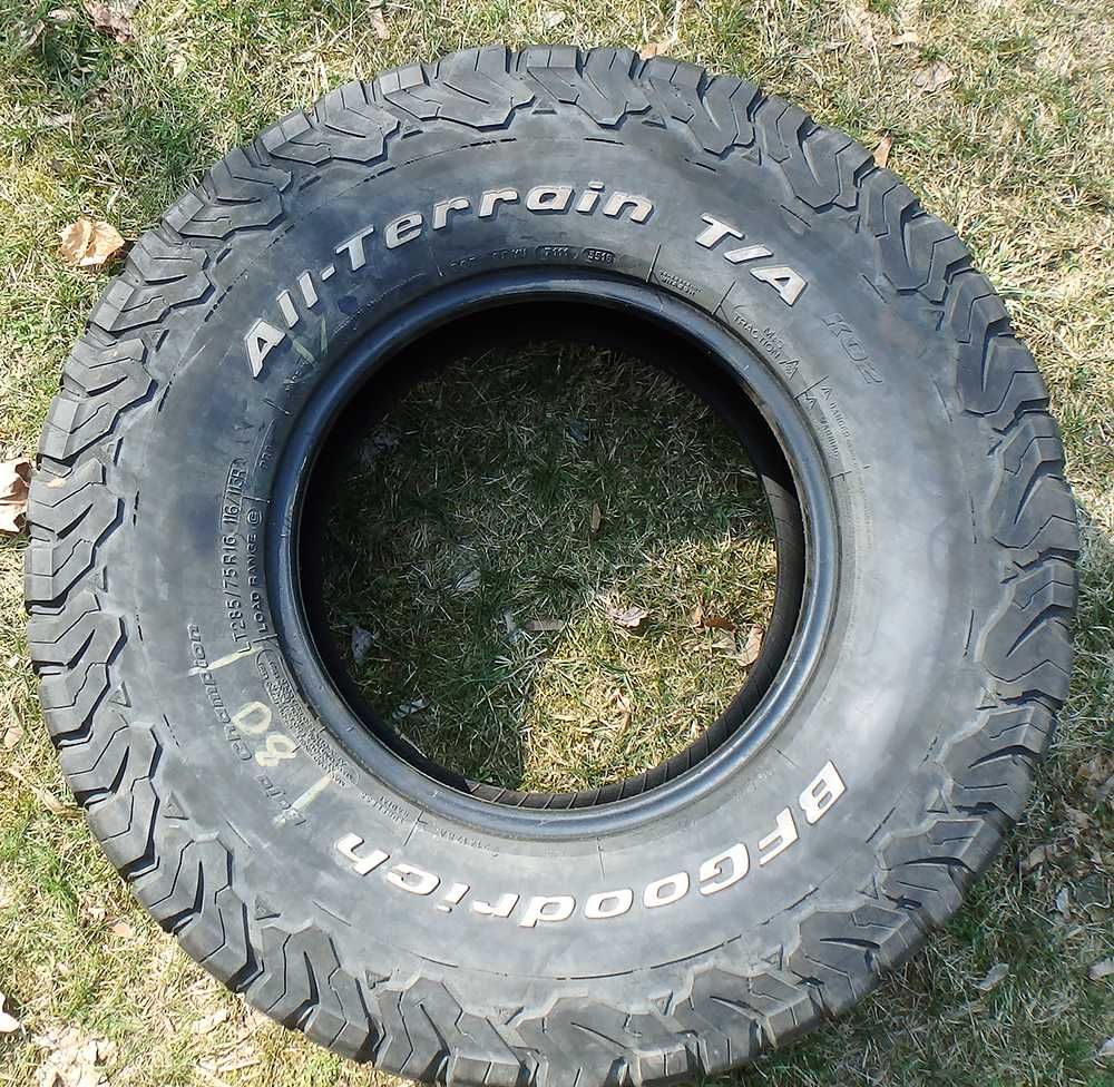 opona BFGoodrich AT 285/75R16