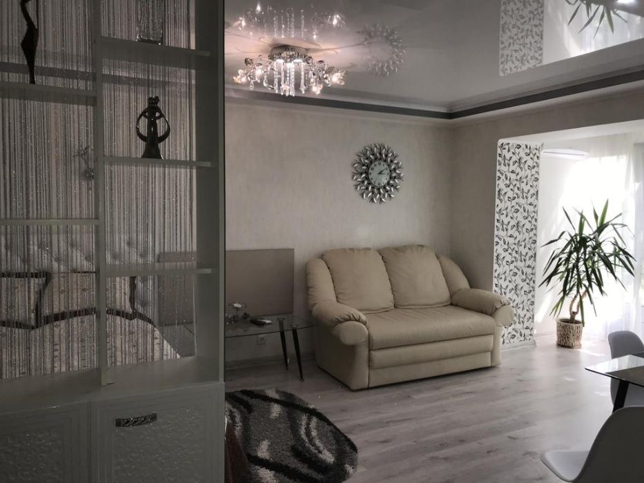 Сдам квартиру Люкс посуточно центр