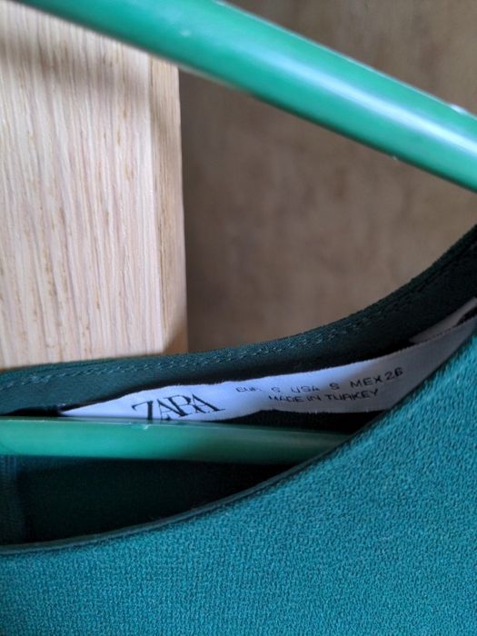 Сукня стильна приємного кольору