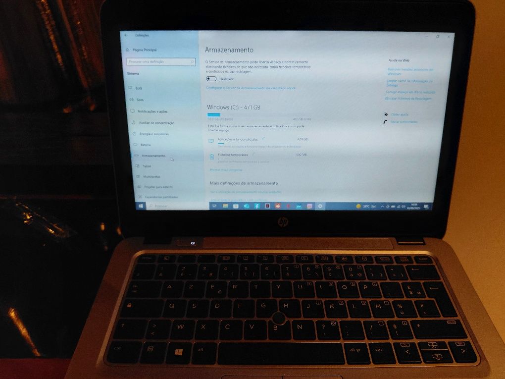 Portátil HP elitebook modelo 820 G3
Intel Core i5-6300u 2.4ghz
16gb de