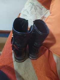 Botas cor pretas