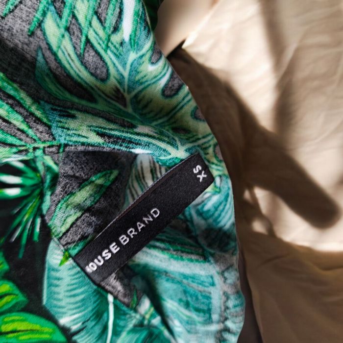 Spódnica damska plażowa House 100% wiskoza tropikalny wzór asymetryczn