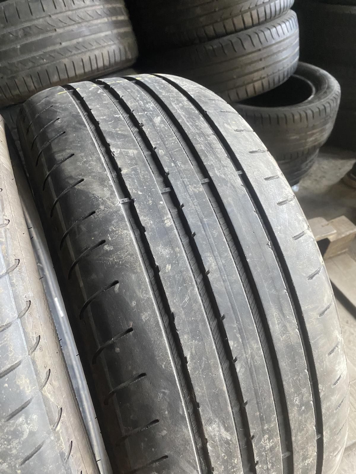 225.45.18 GoodYear 2шт лето БУ склад шины резина из Европы 45 R18