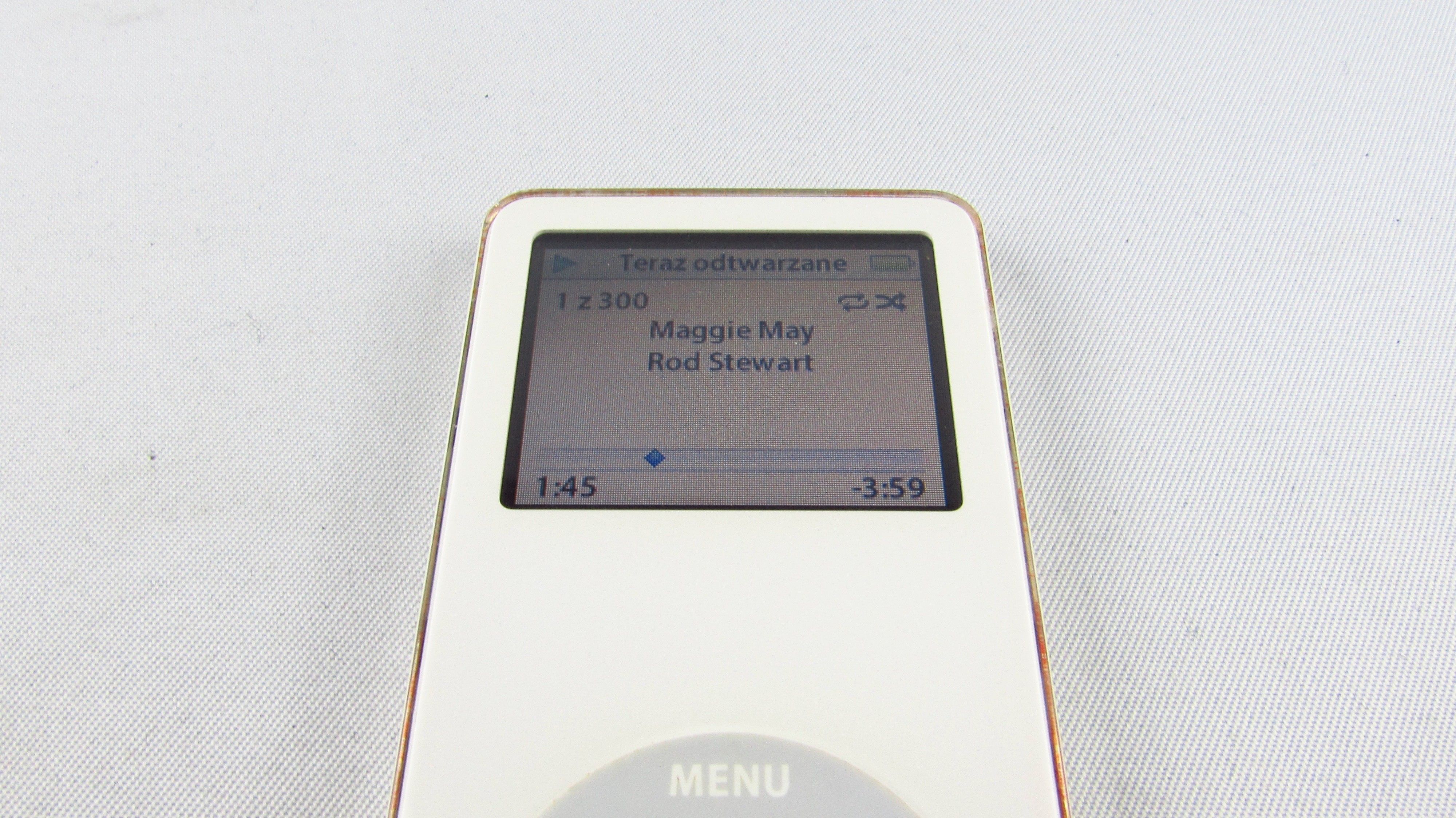 APPLE - iPod Nano 2gb A1137 1 generacja biały + etui