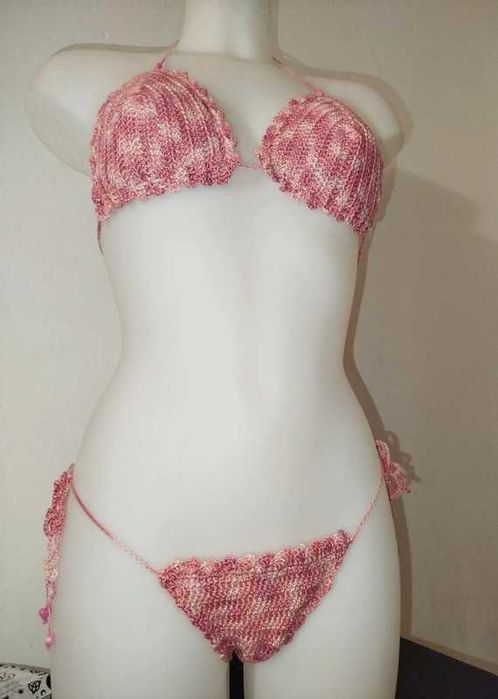 Conjunto de Biquíni em Crochê – Tons de Rosa