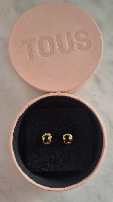 Kolczyki Tous 6mm z misiem z onyksu