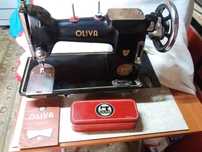 Máquina de Costura CL 45 preta
