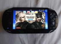 Ps vita com fifa 14 ta como nova