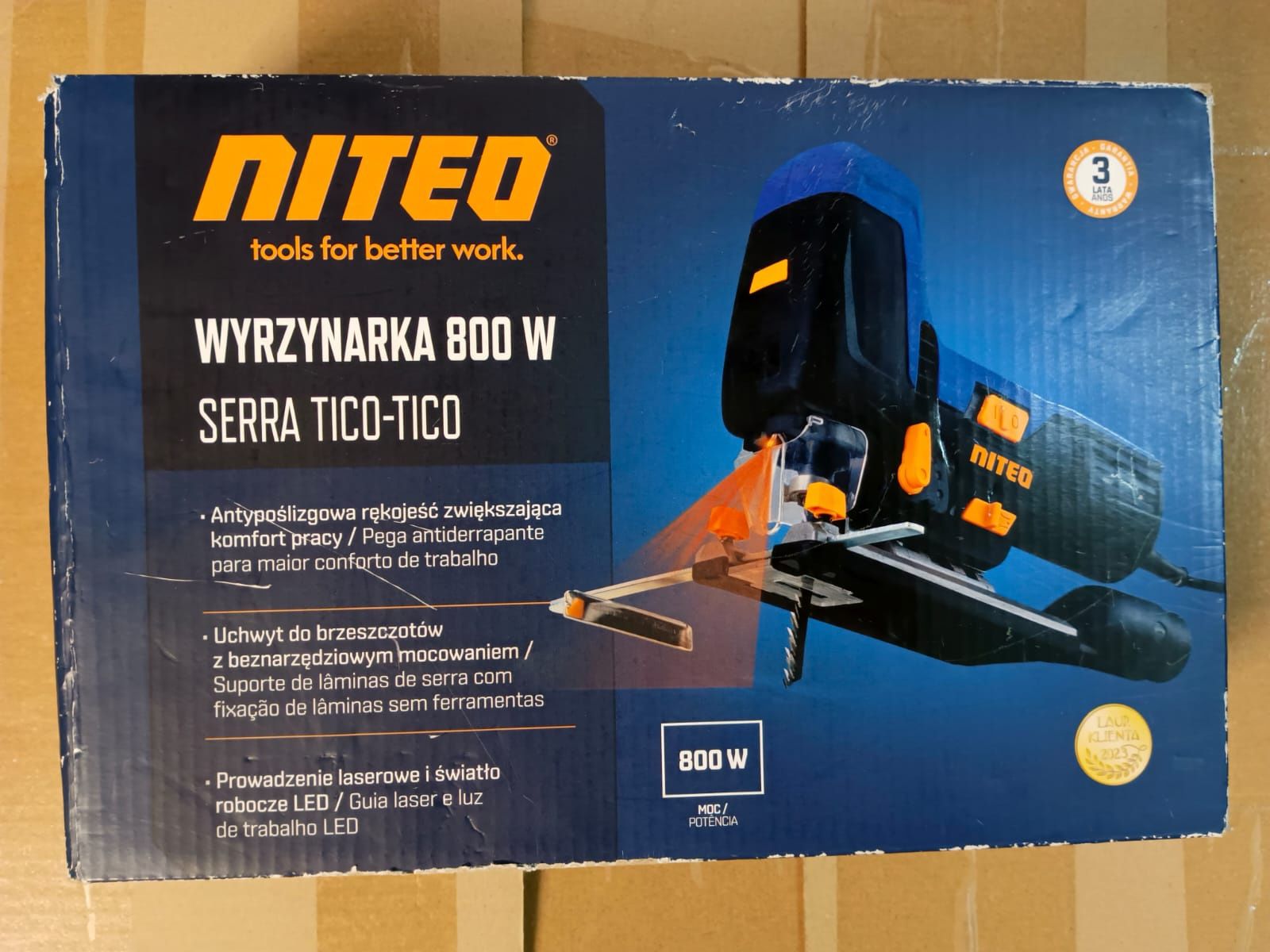 Wyrzynarka 800w z diodą led i laserem nowa