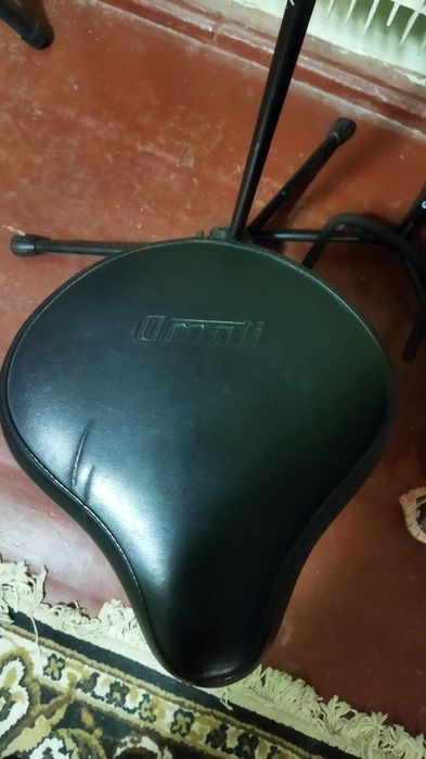 Стілець для барабанщика Amati