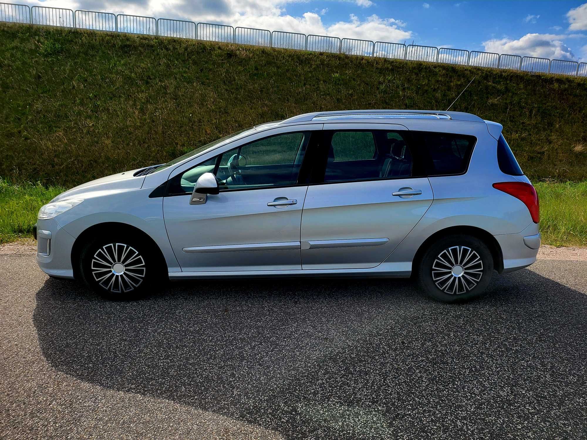 PEUGEOT 308SW 1.6hdi 90KM bez dpf panorama 6bieg klima 7os SUPER STAN