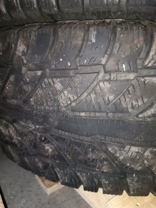 Opony Zimowe 265 65 R17 SUV Cooper.  w9