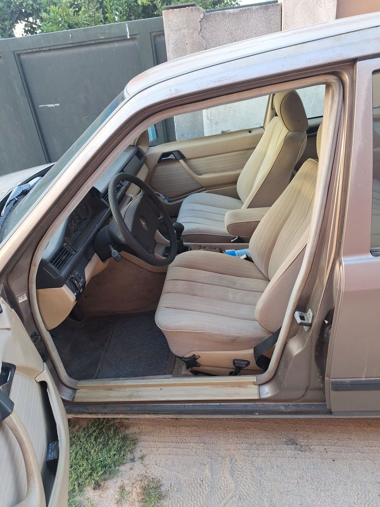 Mercedes w124 E 200 gasolina