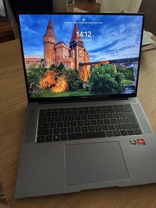 Huawei Matebook 16 16” Ryzen 7 5800H - RAM: 16 GB - 512 GB SSD