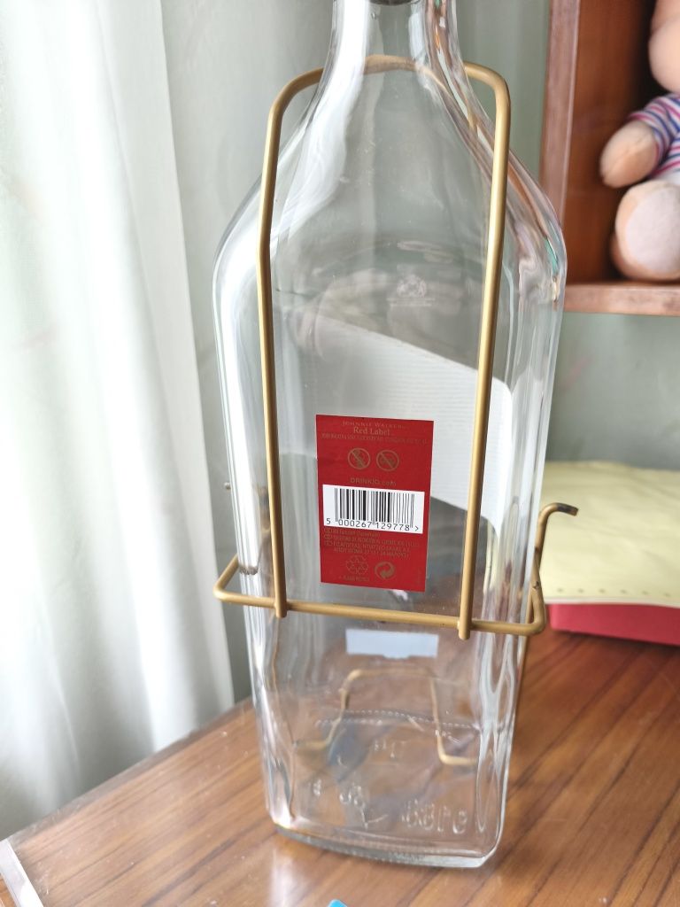 Бутылка из под виски  Red Label