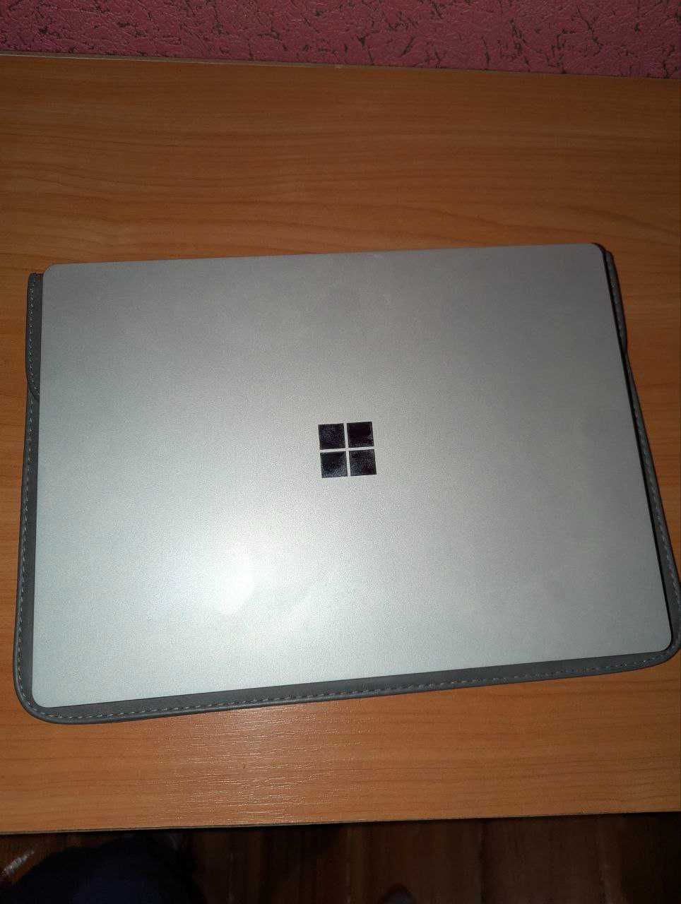 Microsoft Surface Laptop 2 - 13.5" Model 1769