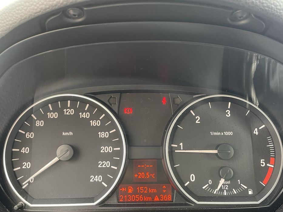 BMW SERIE 1 118d (e81) • 2008 • Preto