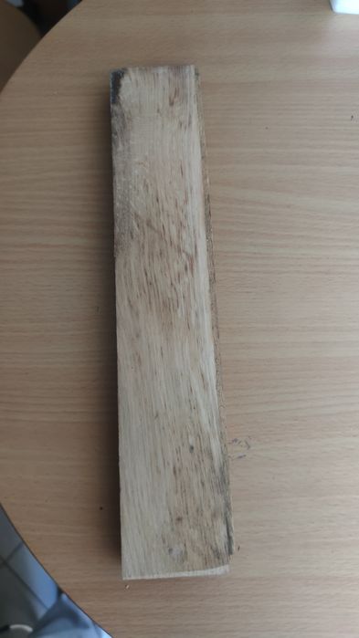 Parkiet dębowy z odzysku.